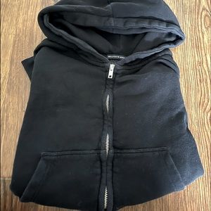 Brandy Melville cropped black zip up !